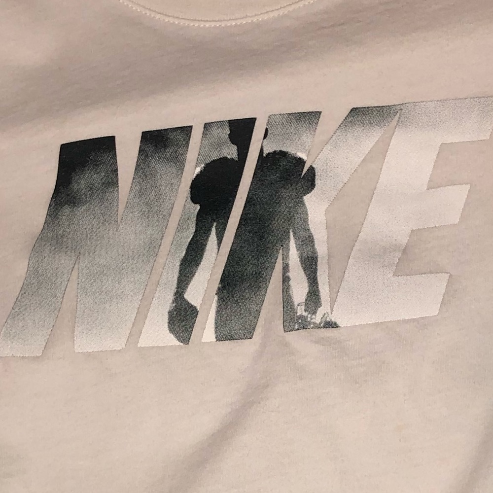 🔵PERFECT condition NIKE shirt